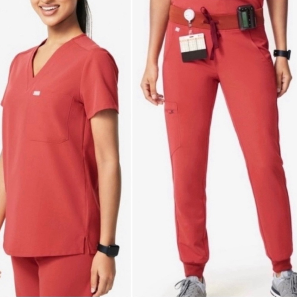 FIGS set S Zamora Jogger Pants & XS Catarina Top Limited edition color-Clay EUC